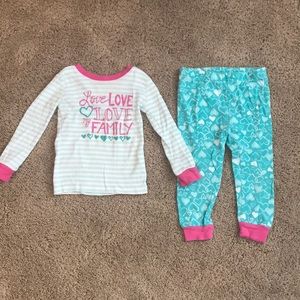 Toddler jammies 2T.